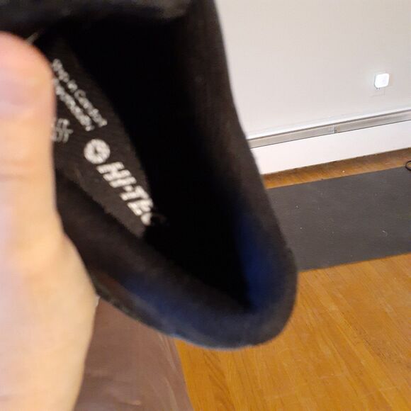 Hi-Tec shoes men's 8.5  black leather V-Lite walk light Witton walking shoe - Picture 6 of 9